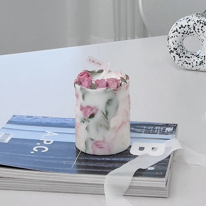 Huaming Valentine's Day Romantic Rose Wedding Candle Gift Sets Handmade Real Dry Flower Pillar Scented Candles Luxury for Girls