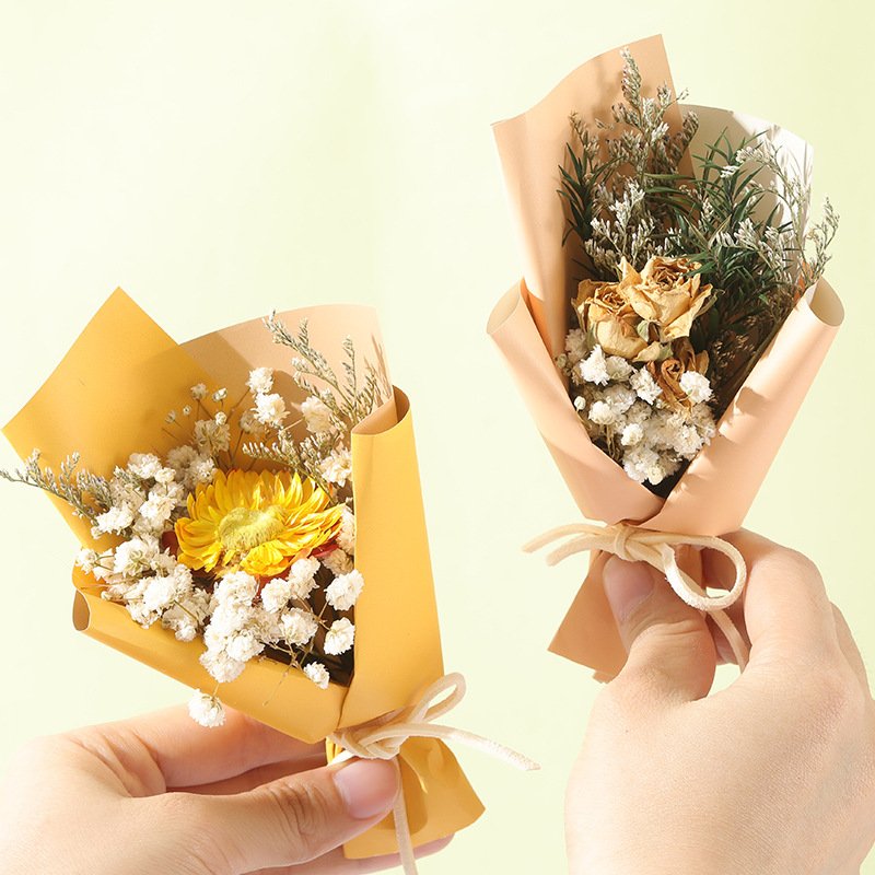Mini Real Preserved Rose Babys breath Natural Dried Flowers Bouquet for Wedding Party Home Decoration Birthday plants