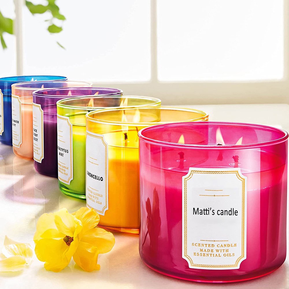 Wholesale Private Label Candle Glass Jar 100% Soy Wax Dried Flower White 3 Wick Scented Candle with Crystals Inside