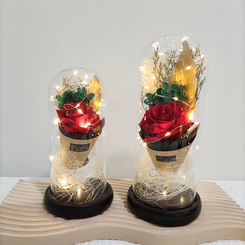 Wholesale LED Light Dried Flowers In Glass Dome Artificial Dried Flower Bouquet Gift For Valentine's Day