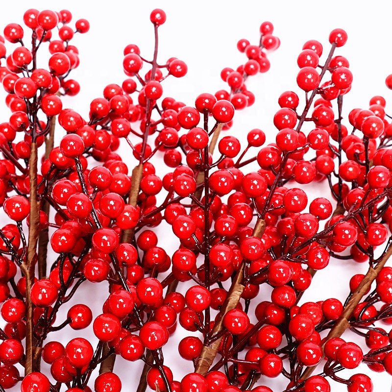 Wholesale high-quality and cheap dried flowers Holly fruit Christmas fruit red berry flowers for christmas decoration