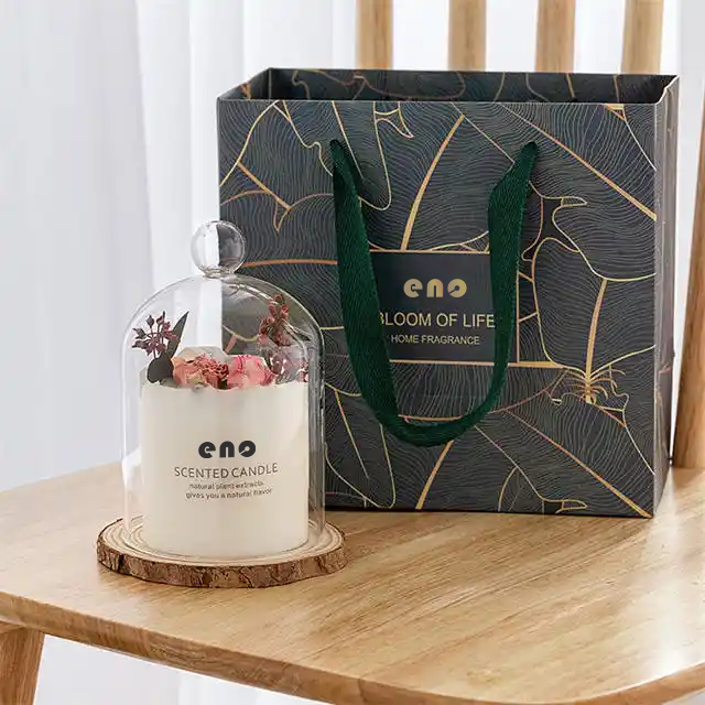 Customized Soy Wax Scented Candle with Deluxe Glass Vase Gift Box Cylindrical Natural Dried Flower Scented Candle Wedding Gift
