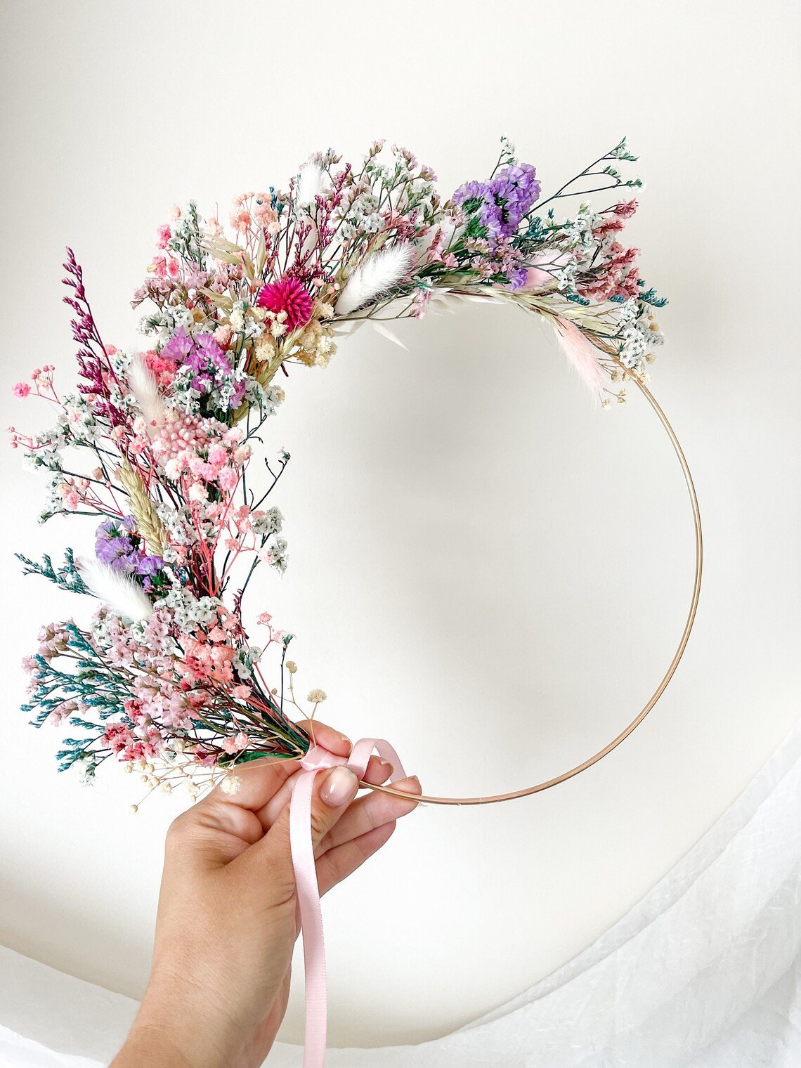 Top Popular Customization Style Real Dried Flowers Garland Decorative Wreaths Wall Decorations For Home