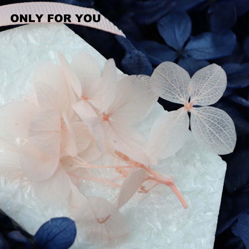 Crystallized Dried Flower Soy Wax Candles Scented Luxury Private Label Wedding Gift Crystal Scented Candle Aromatherapy Tablets