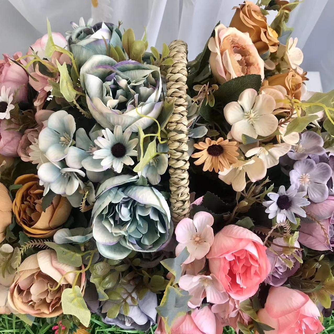 Hot sale Wedding Supplies Decoration Dried Flower Decorative Artificial Dry Flowers Small Bouquet Wholesale Rose Daisy