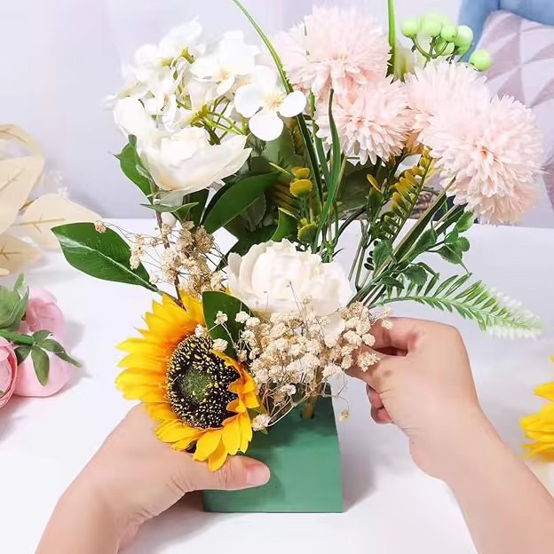 Brand new products wholesale High quality flower arrangement Floral Foam Blocks mall window display