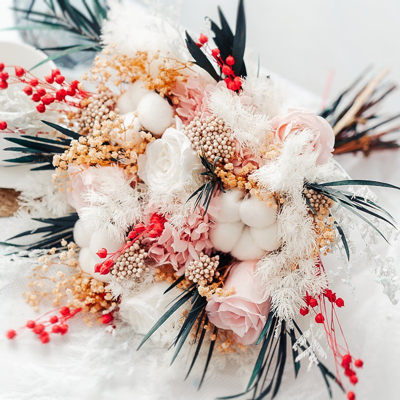Customized decorative flowers bunch preserved flower rose bouquet dried flower bouquet for wedding decoration supplies
