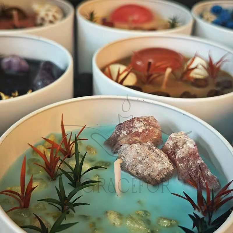 Valentine Day Gift Unique White Iron Tin Jar Soy Wax Dried Flower Custom Healing Stone Chakra Crystal Scented Candle