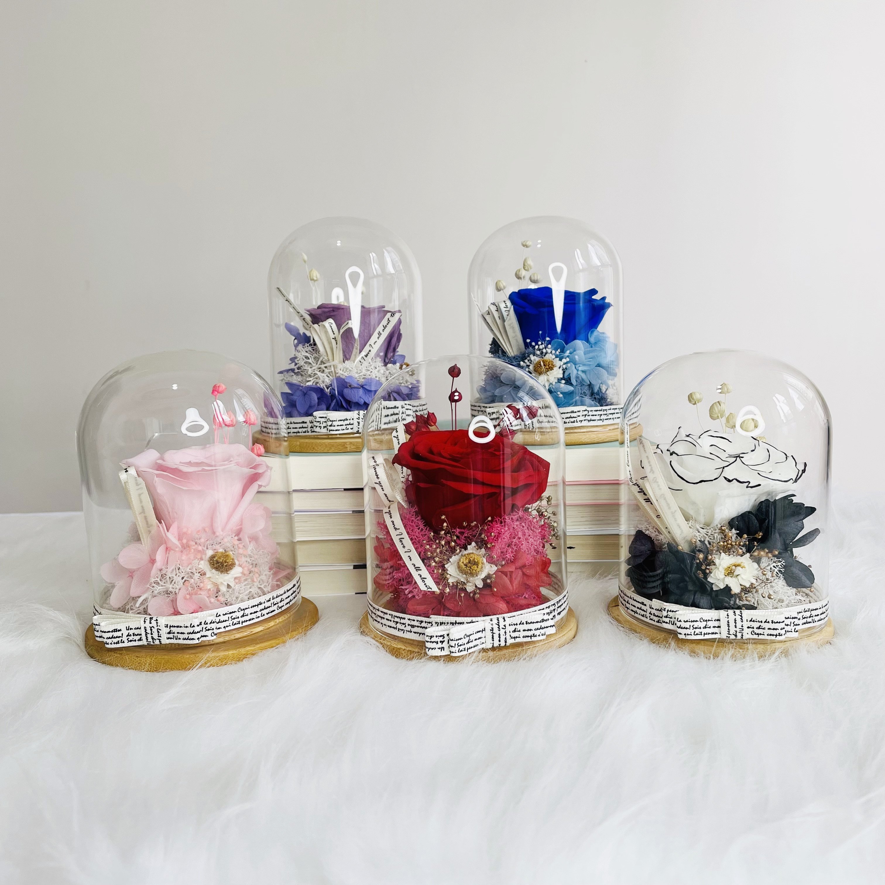 New Arrivals Christmas Gift Dried Flowers Arrangement Eternal Flowers Preserved Roses In Glass Dome