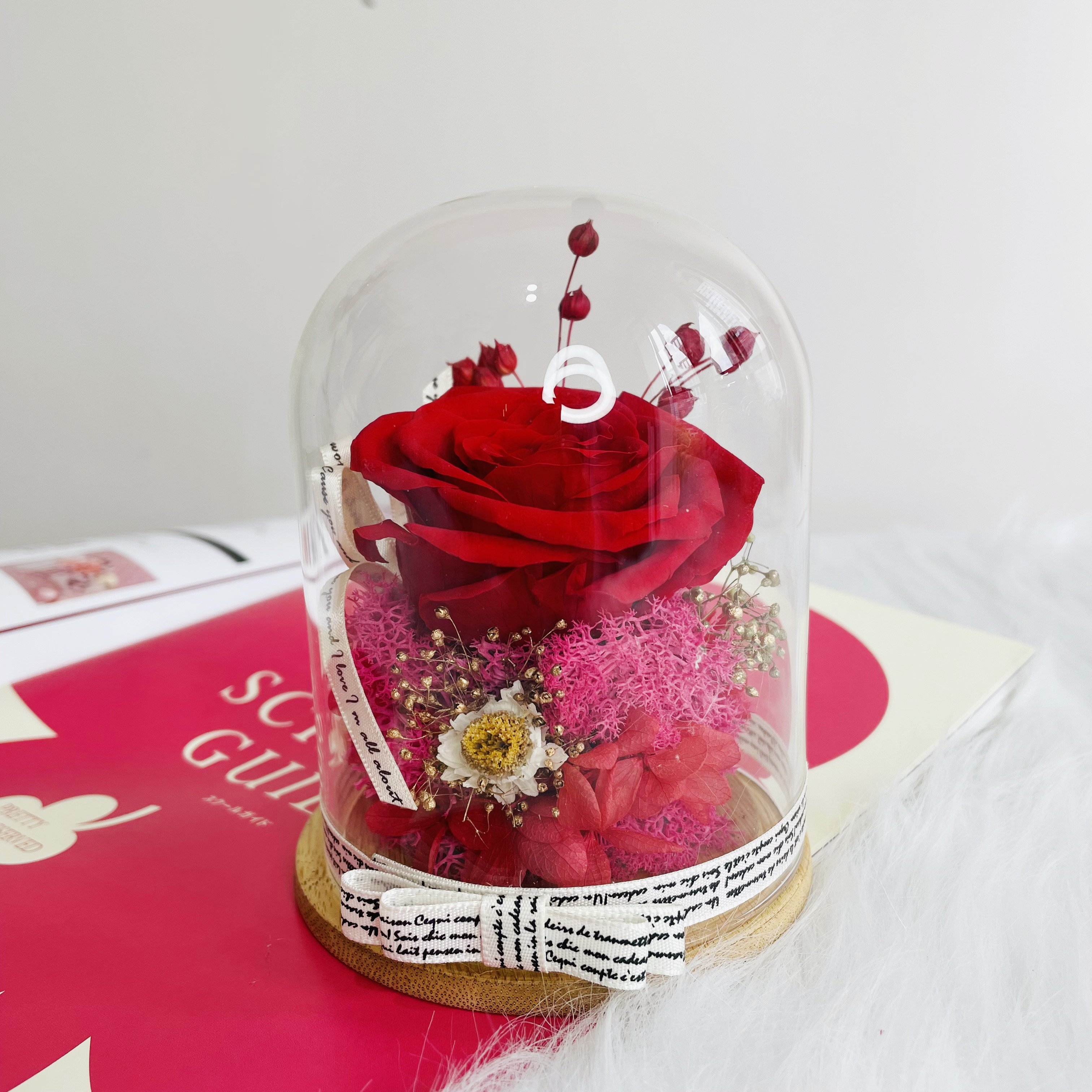 New Arrivals Christmas Gift Dried Flowers Arrangement Eternal Flowers Preserved Roses In Glass Dome