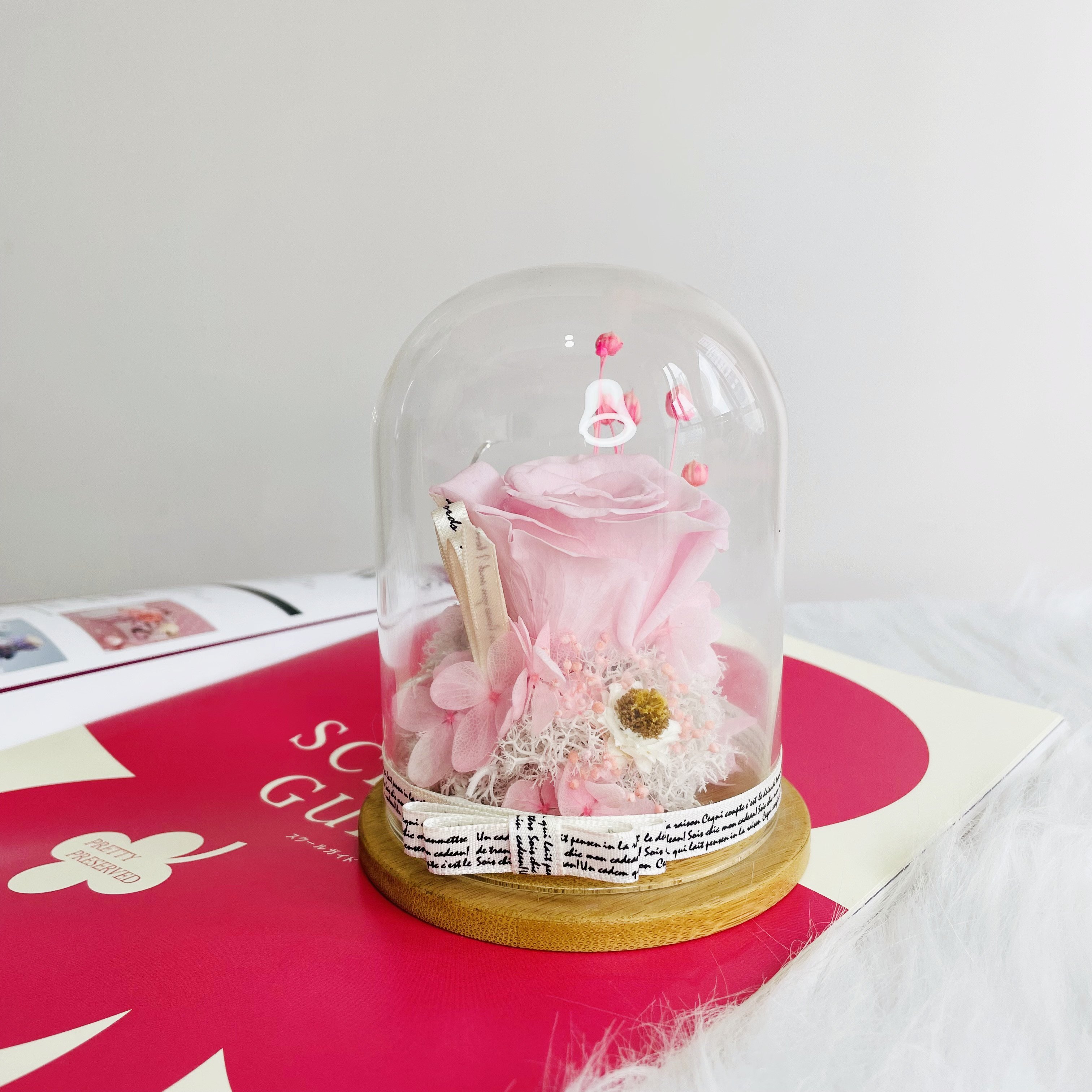 New Arrivals Christmas Gift Dried Flowers Arrangement Eternal Flowers Preserved Roses In Glass Dome
