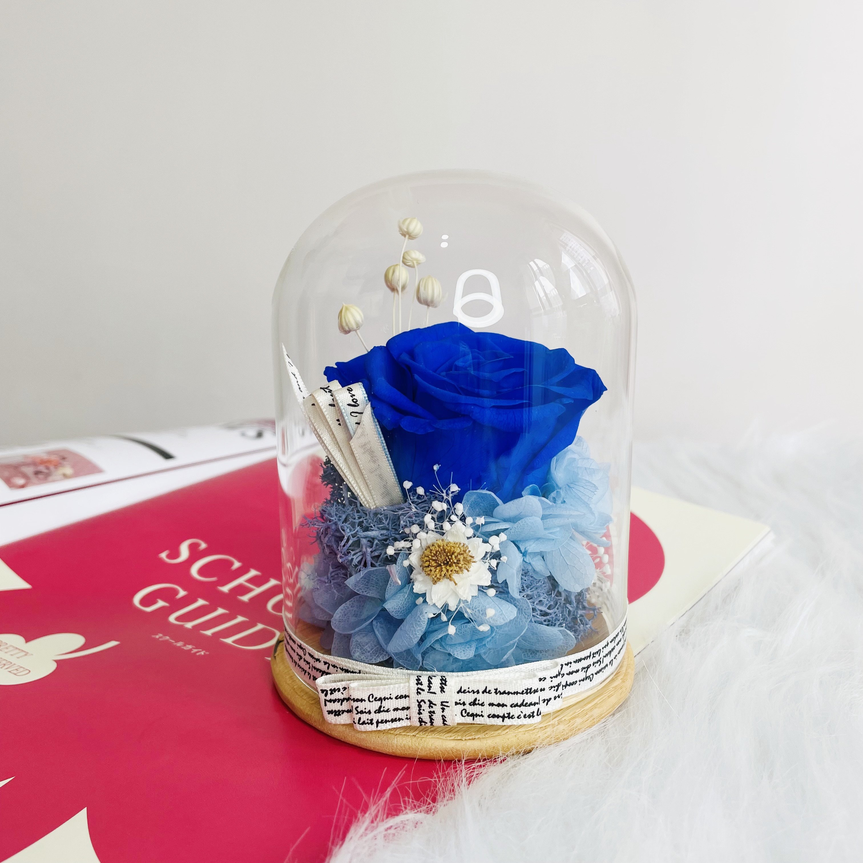 New Arrivals Christmas Gift Dried Flowers Arrangement Eternal Flowers Preserved Roses In Glass Dome