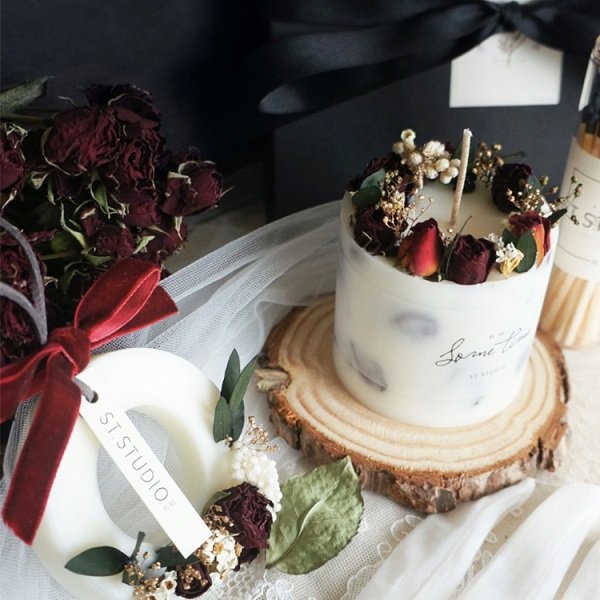 Indoor Velas Bougie Soybean Wax Scented Candles Set Household Dried Rose Furnishings Scented Candle Gift Set Valentine's Day