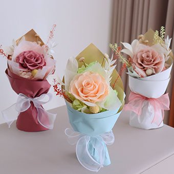 Customized Preserved Roses Dried Flowers Plants Preserved Flower Ornament Preserved Rose Bud Preserved Flower Rose Bouquet