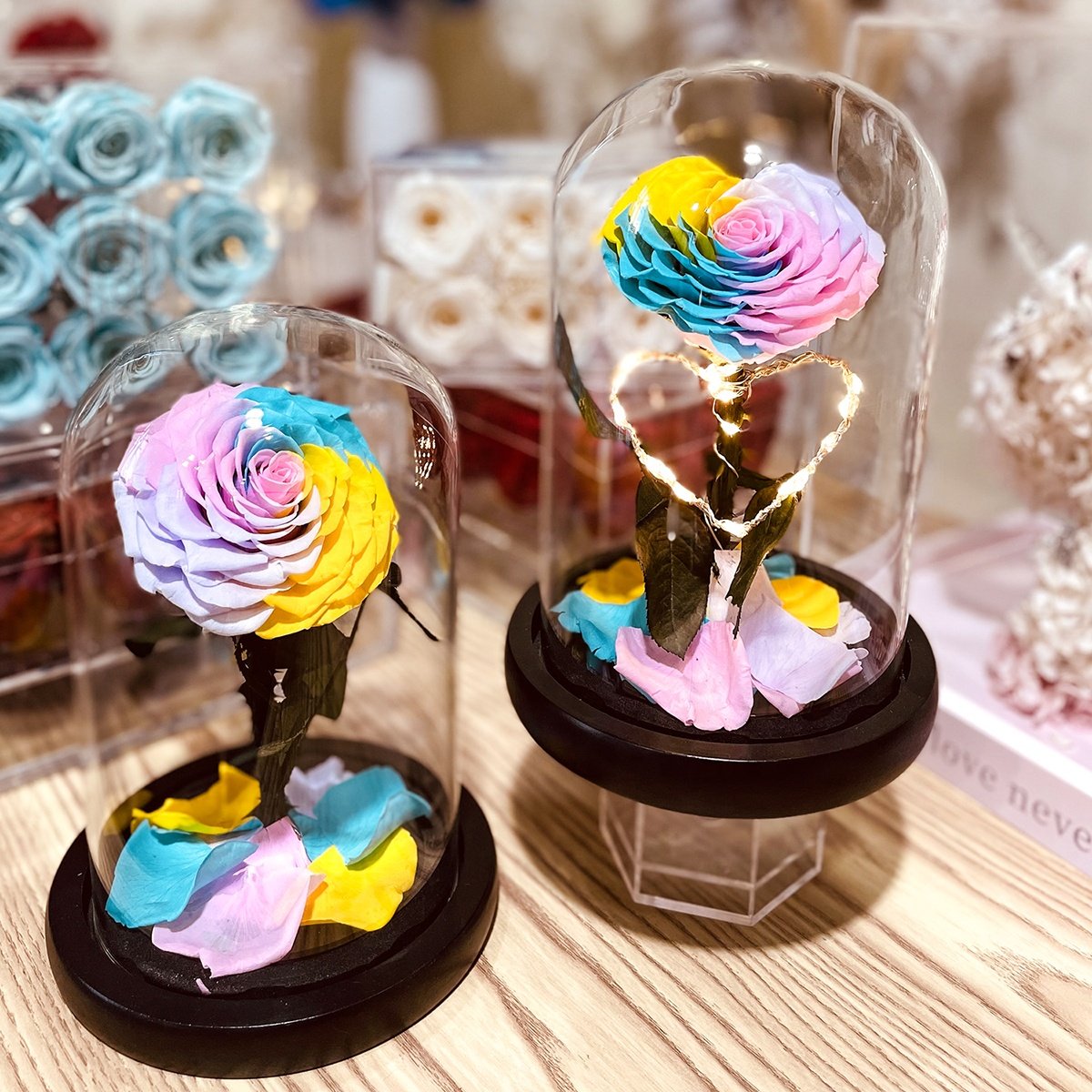 Heart Shaped Gold Rim Red Preserved Rose 12*20 Glass Dome Eternal Rose Preserved Roses That Last A Year
