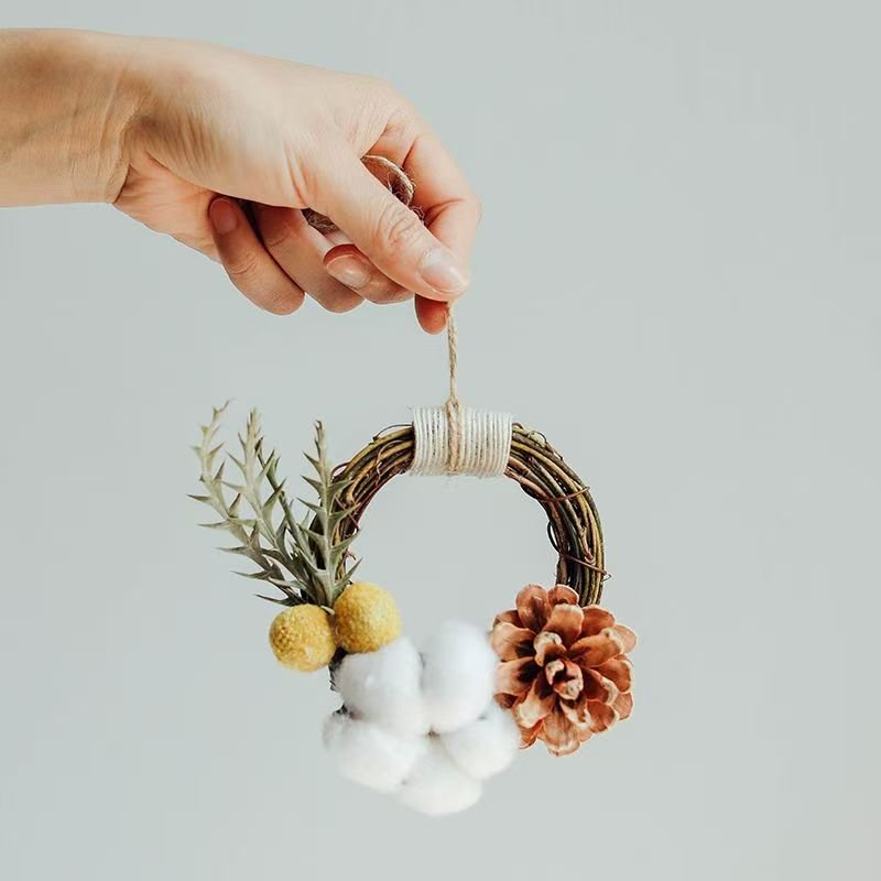 Preserved Flower Plant Bouquet Wall Hanging Wall Decoration for Shop Wall Christmas Decoration