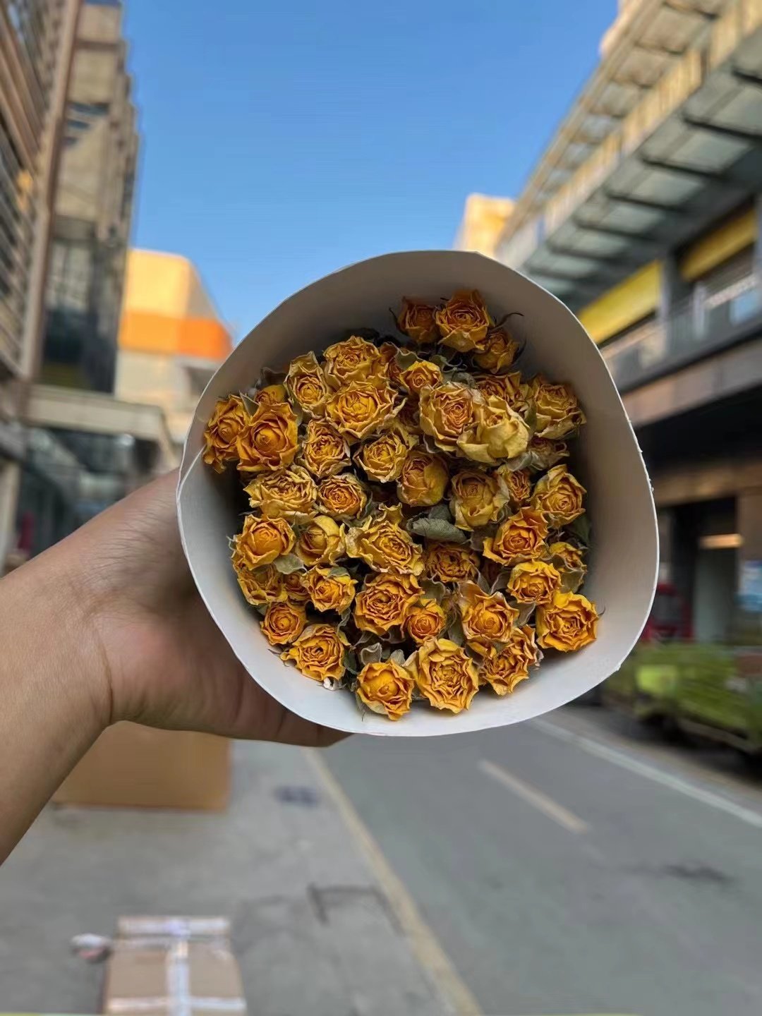 Ins hot selling flower multi-headed rose dried roses flower for decoration/home/wedding for flower arrangement