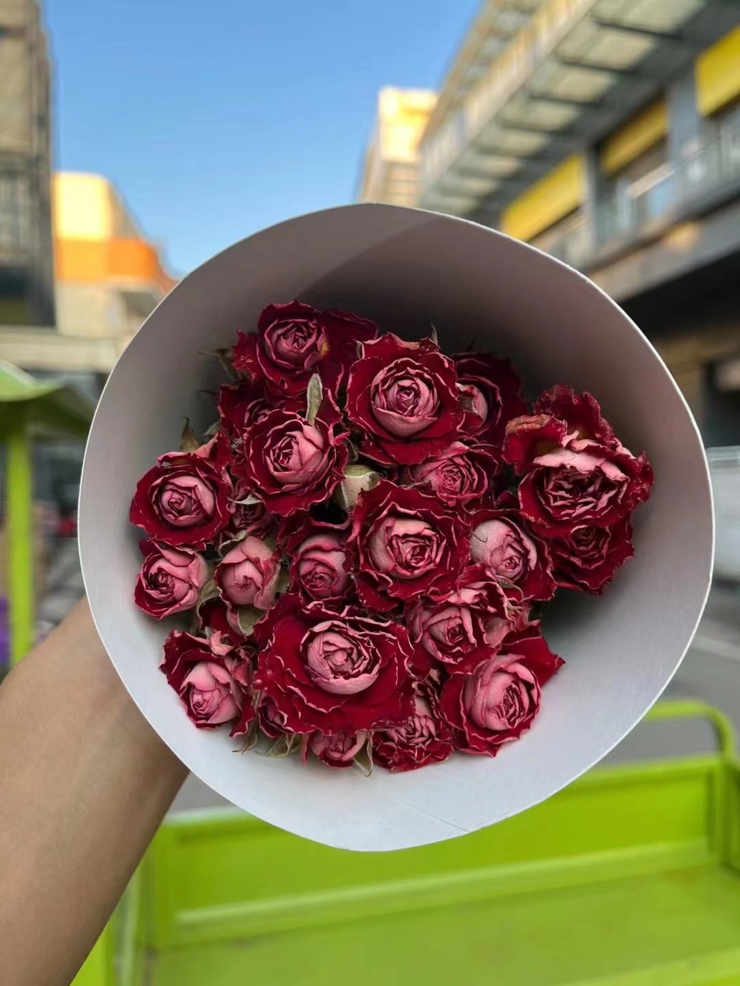 Ins hot selling flower multi-headed rose dried roses flower for decoration/home/wedding for flower arrangement