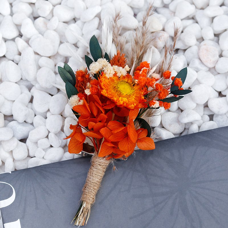 Wedding Mini Dried Flower Bouquets Finished Real Eternal Flowers Hydrangeas Mixed Corsages Wedding Bunches Red Mini Flower