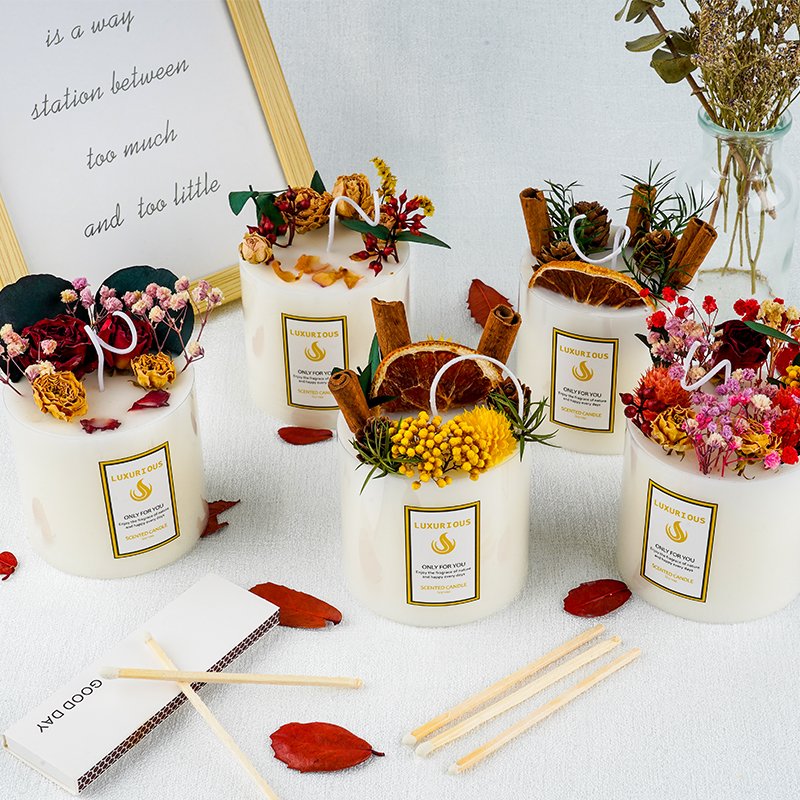 Handmade Dried Flower Aromatherapy Candle Wholesale Custom Label Soy Wax Scented Candle Large Size Pillar Candle Products