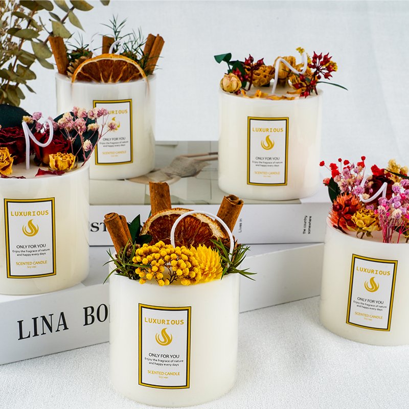 Handmade Dried Flower Aromatherapy Candle Wholesale Custom Label Soy Wax Scented Candle Large Size Pillar Candle Products