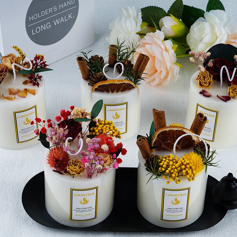 Handmade Dried Flower Aromatherapy Candle Wholesale Custom Label Soy Wax Scented Candle Large Size Pillar Candle Products