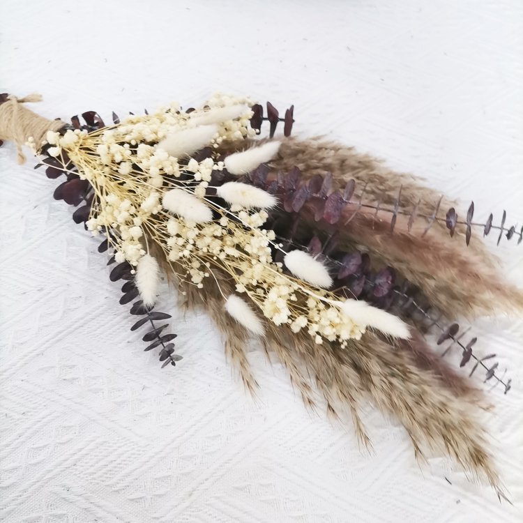 Natural dried flowers handmade Pampas Grass Baby's Breath Eucalyptus Lagurus flower bouquet for home decoration photo props