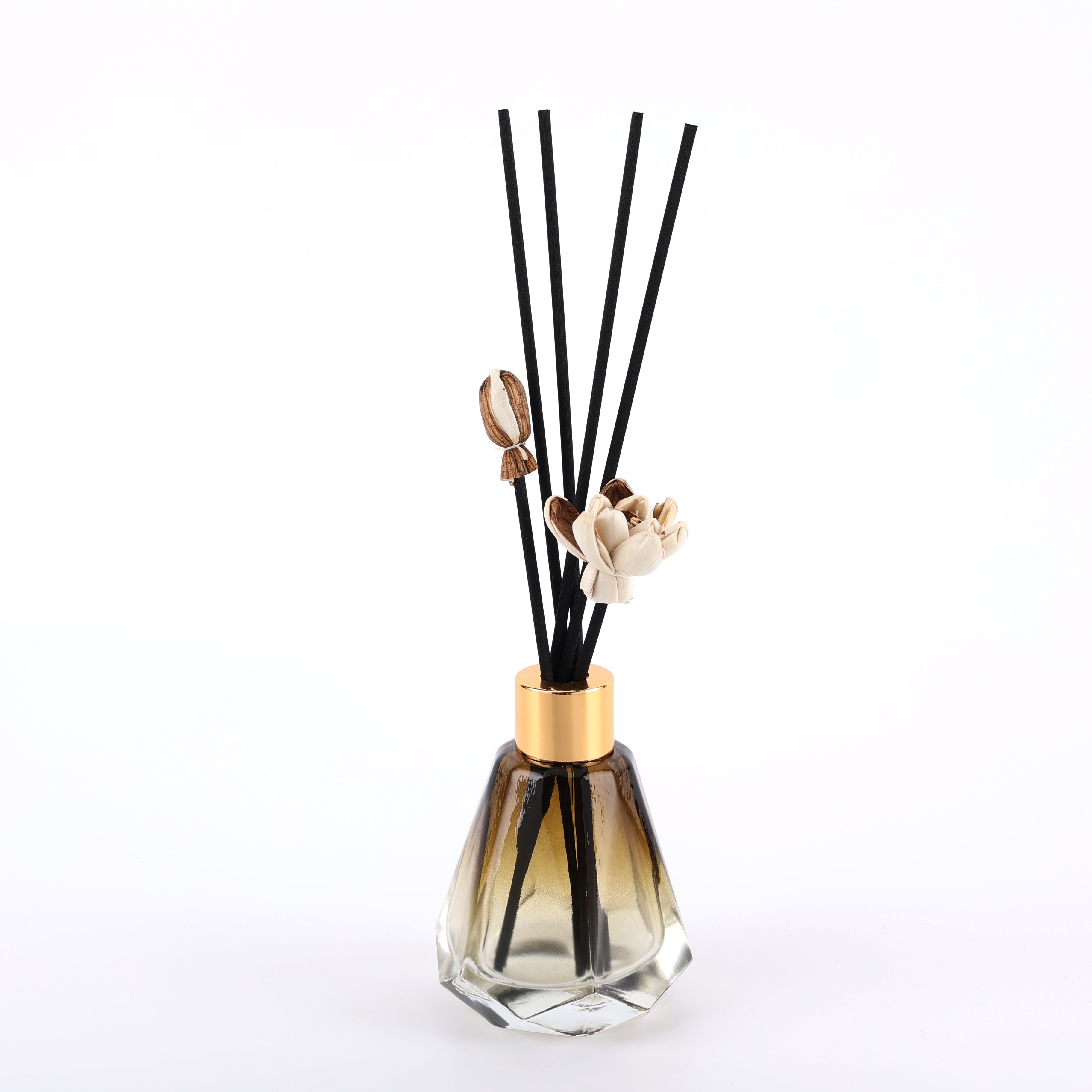 Best Price Luxury Reed Diffuser Nature Essential Oil With Dried Flower And Fiber Stick