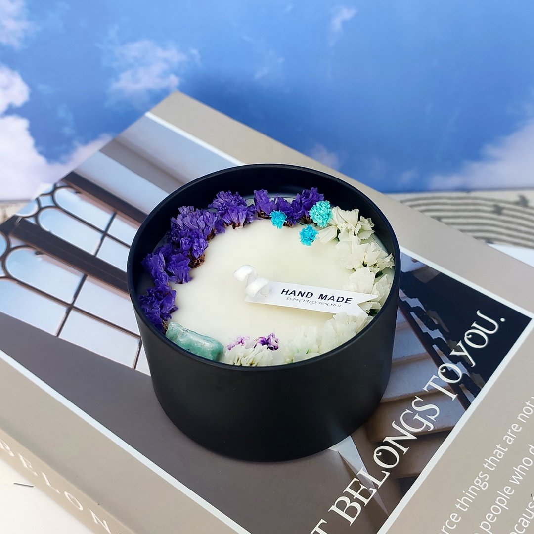 Custom Luxury Iron Tin candles Colorful Dried Flowers Scented Crystal Candles for Home Decoration Bars Christmas