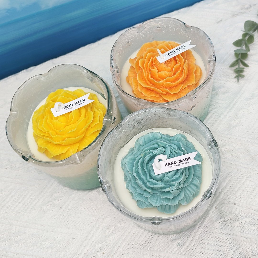 Custom handmade various dried flower crystal pattern soy wax candle in glass with bubbles scented candles