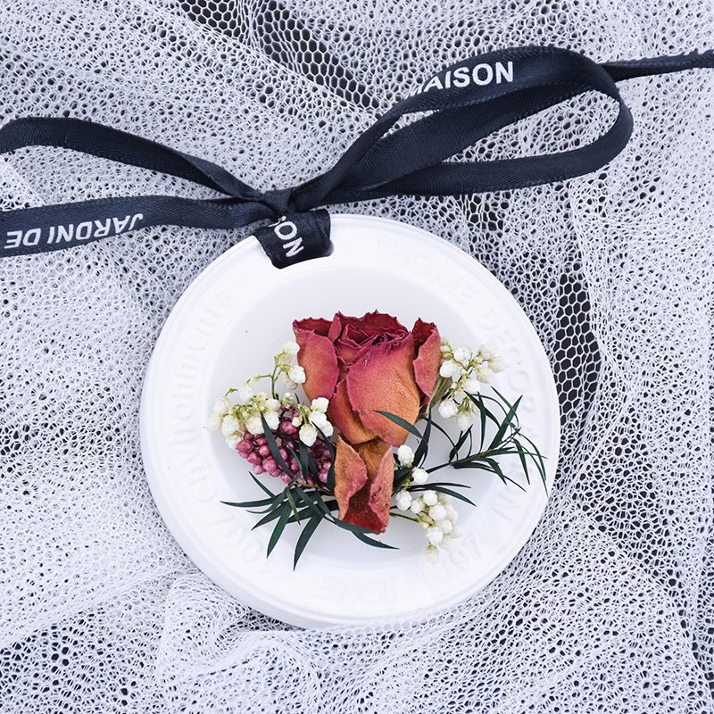 Luxury Handmade Air Freshener Round Fragrance Dried Flower Aromatherapy Scented Candle Wax Tablet