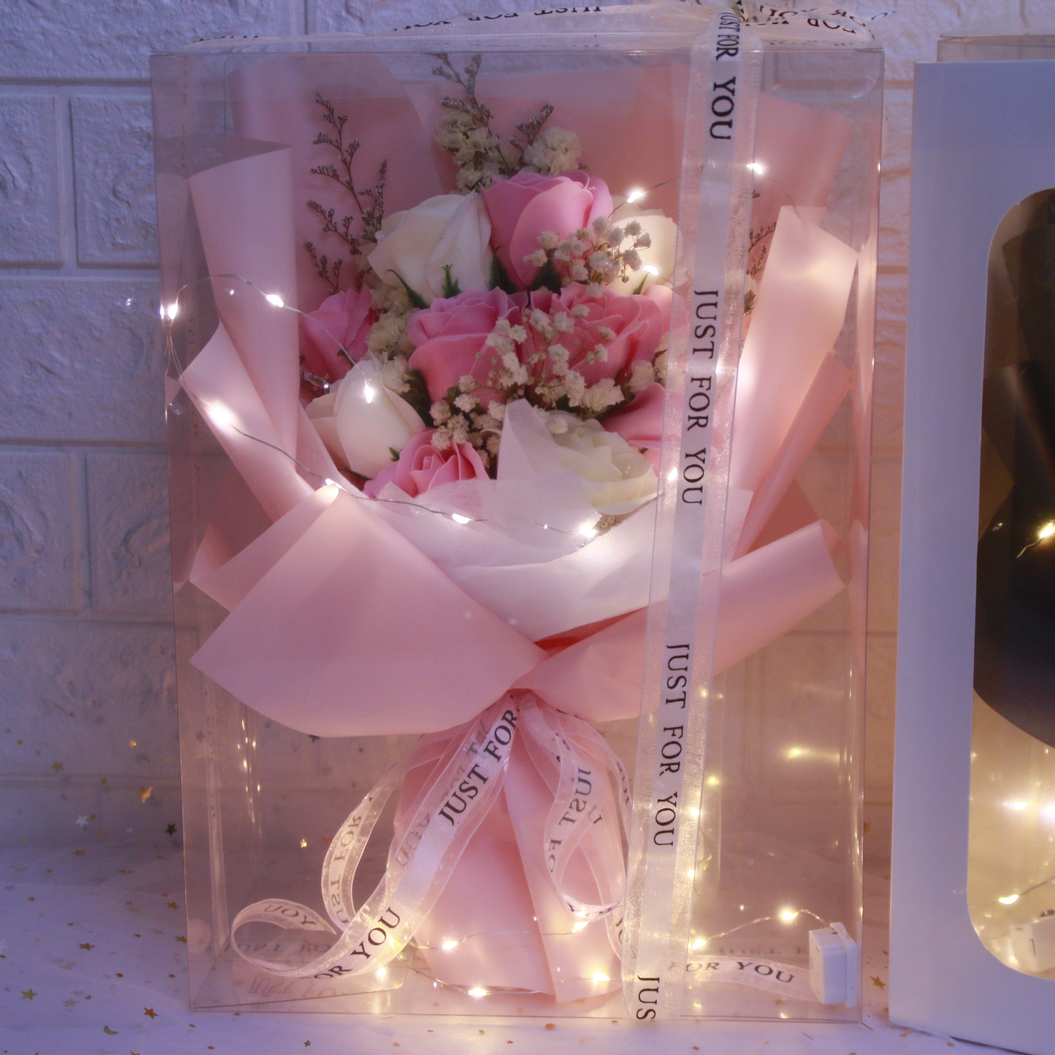YX Exquisite Gypsophila Soap Rose Bouquet Dried Flowers with LED Light Birthday Valentine's Day Christmas Halloween Gift Idea