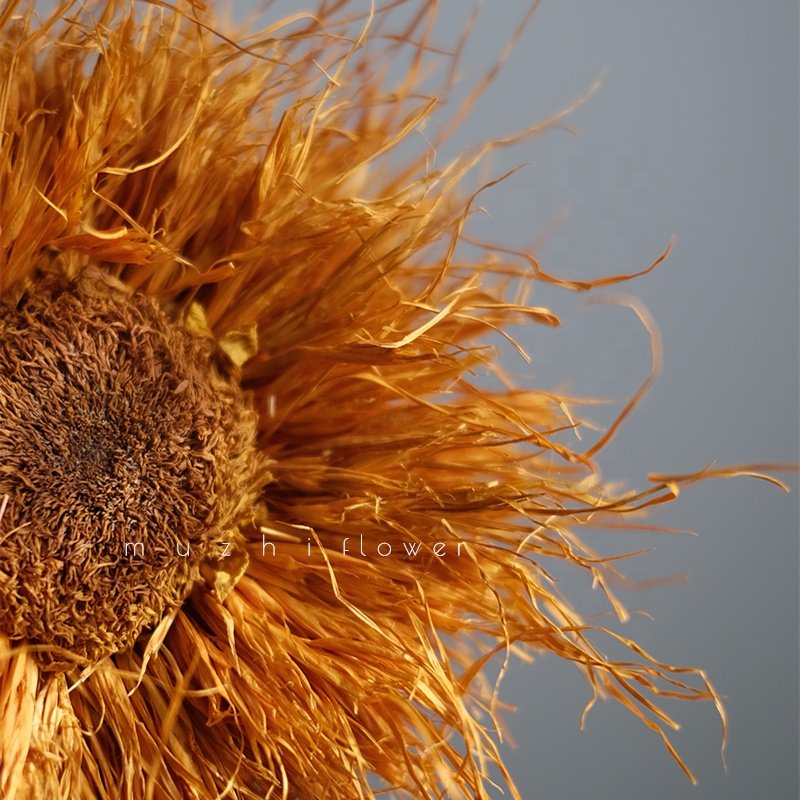 Dried flowers bulk Sunflowers High Quality Handmade Flowers Home Decoration Desktop flower arrangement