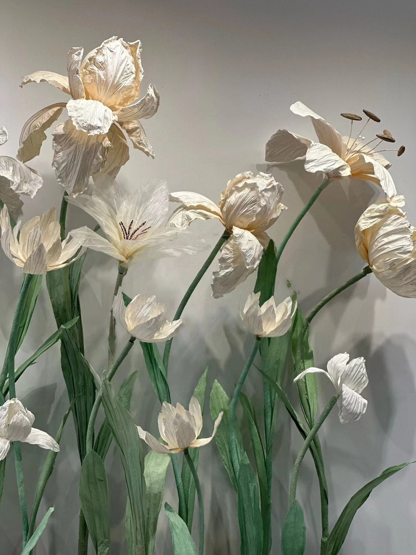 Artificial freely stand giant paper flower offwhite handmade floral event store decorative flowers for wedding stage decoration