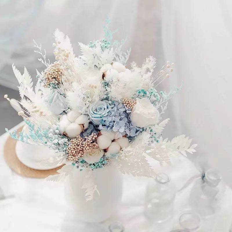 High End Luxury Dried Flower Preserved Rose Bouquet