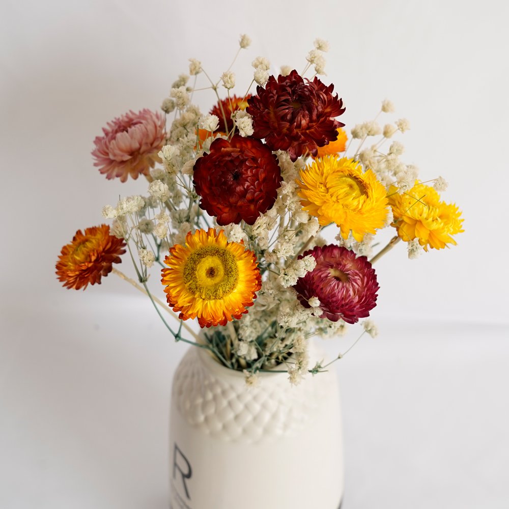 Manufacturer Dried Flower Daisy Bouquet 100% Natural Chrysanthemum Dry Flower Home Decora Party DIY Arrangement Wheat Straw Bulk