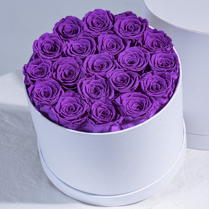 Factory Supplier Classic Red Real Roses Graduation Back To School Thanksgiving Day Gift Finished Preserved Rose Gift Box