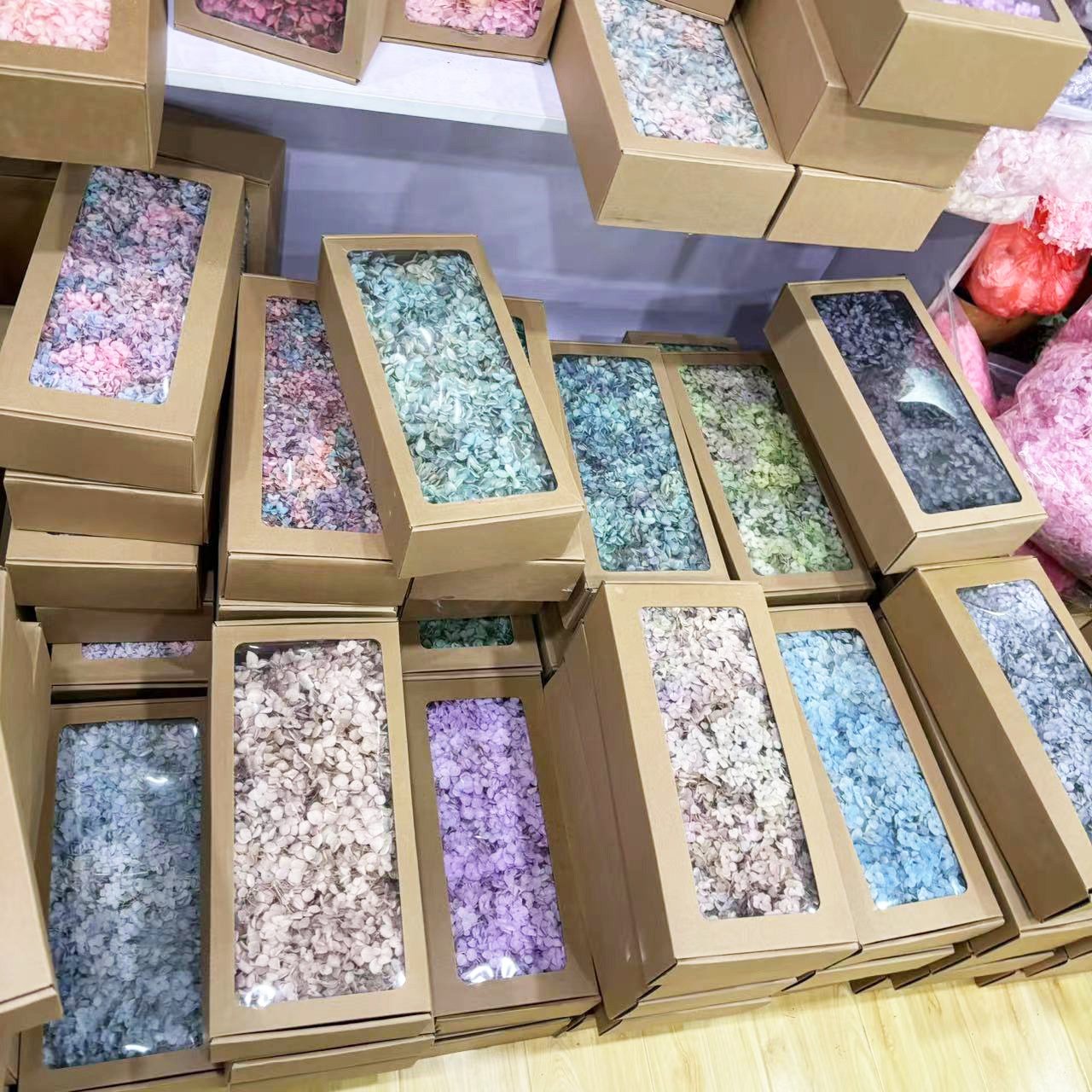 Wholesale 100g Anna Hydrangea Petal Preserved Roses Dried Flower Arrangements for Home and Restaurant Christmas Decor