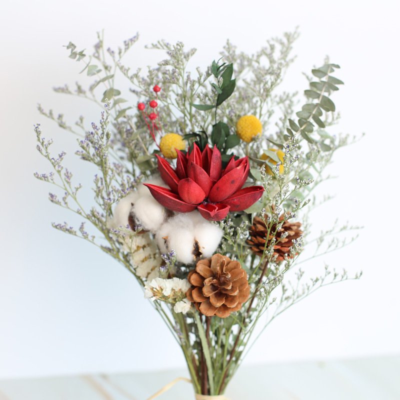 Real Nordic style Rose Cotton Eucalyptus Daisy Dried Flower Bouquet for Living Room Home Decoration