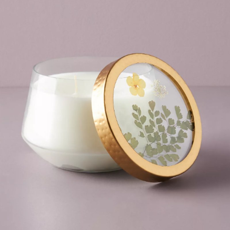Wholesale custom luxury glass scented soy candle jars with metal lid,Dried flowers decorate Glass Candle Holder