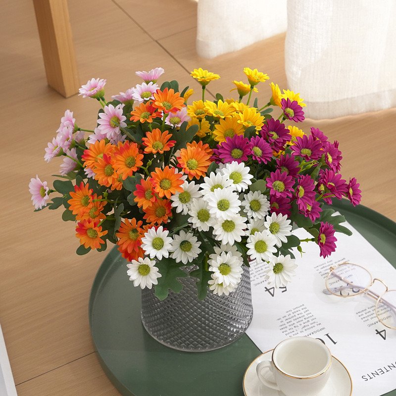 Customizable Size Artificial Daisy Flower Silken Bouquet Pastoral Home Garden Window Decor for Indoor Outdoor Wedding Wall Usage