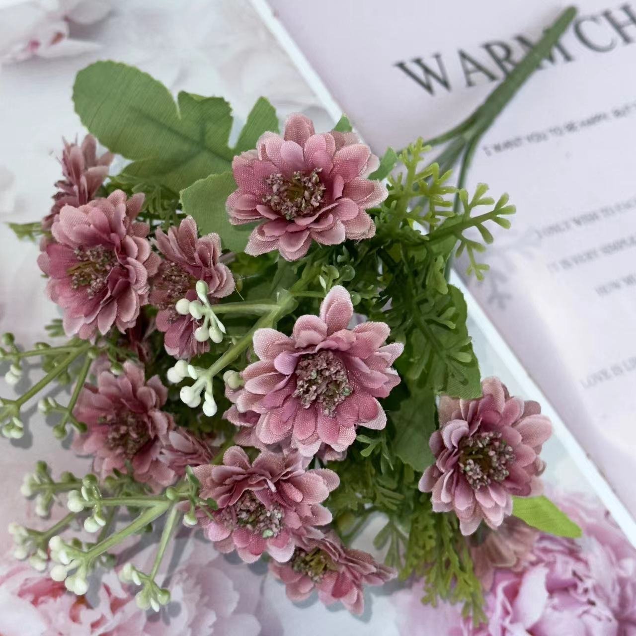 Reliable Quality Wholesale Artificial Chrysanthemum Simulation Flower Natural Dried Pressed Flowers