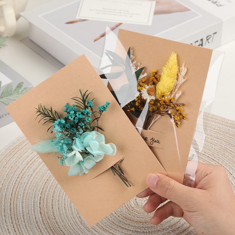 Wholesale DIY Craft Party Wedding Card Preserved Roses Bouquet Natural mini Dried Flowers bouquet for Mother's Day Gifts