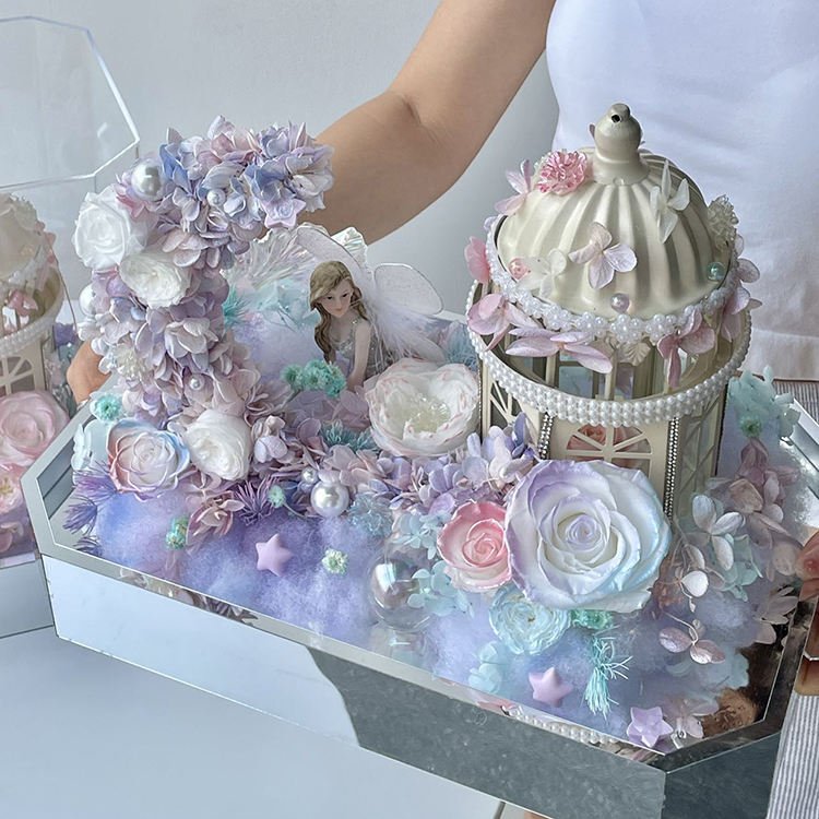 Custom Preserved Flowers Supply Moonlight Castle Style Dried Flower Artificial Flower Box for Decoration and Gift