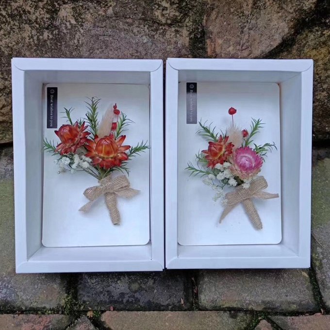 mini real natural dried flowers bouquets in transparent gift boxes
