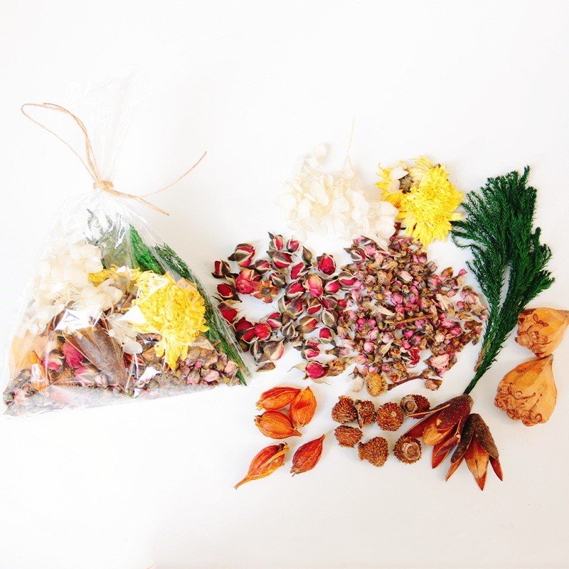 E253 Mixed Natural Dried Flower Head Scented Candle Scented Sachet Glass Bottle Decorated Dried Fruit Diy Dried Flowers