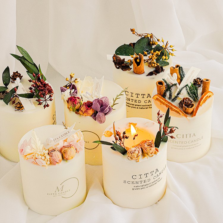 Custom Brand Dried Flower Scented Soy Candle in Creative E-commerce Holiday Gift Box Personalized Scented Candle