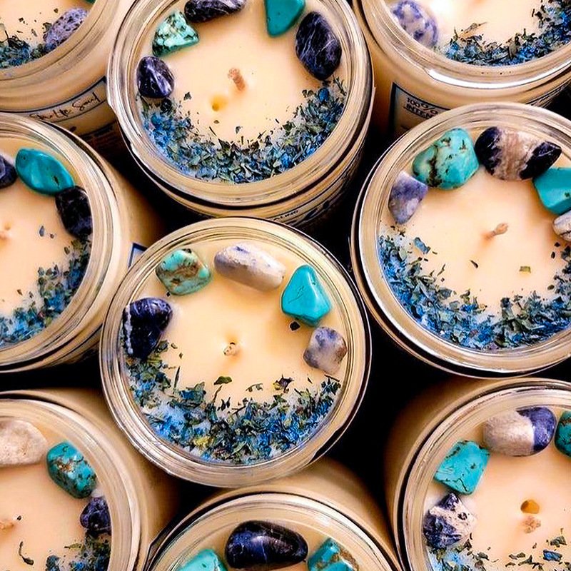 Seawell Custom Handmade Wooden Fragrance Chakra Candle Luxury Healing Gemstone Crystal Soy Wax Scented Candles with Dried Flower