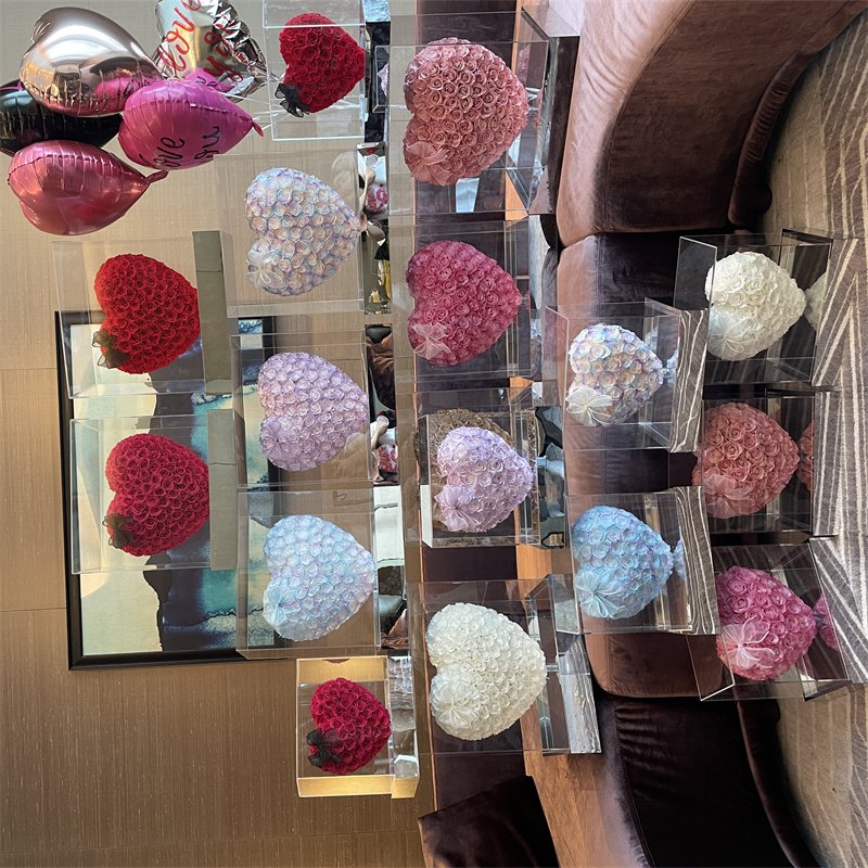 Factory Wholesale High Quality Natural Real Colorful Acrylic Gift Box 3D Heart-Shaped Dried Eternal Preserve Roses Flowers