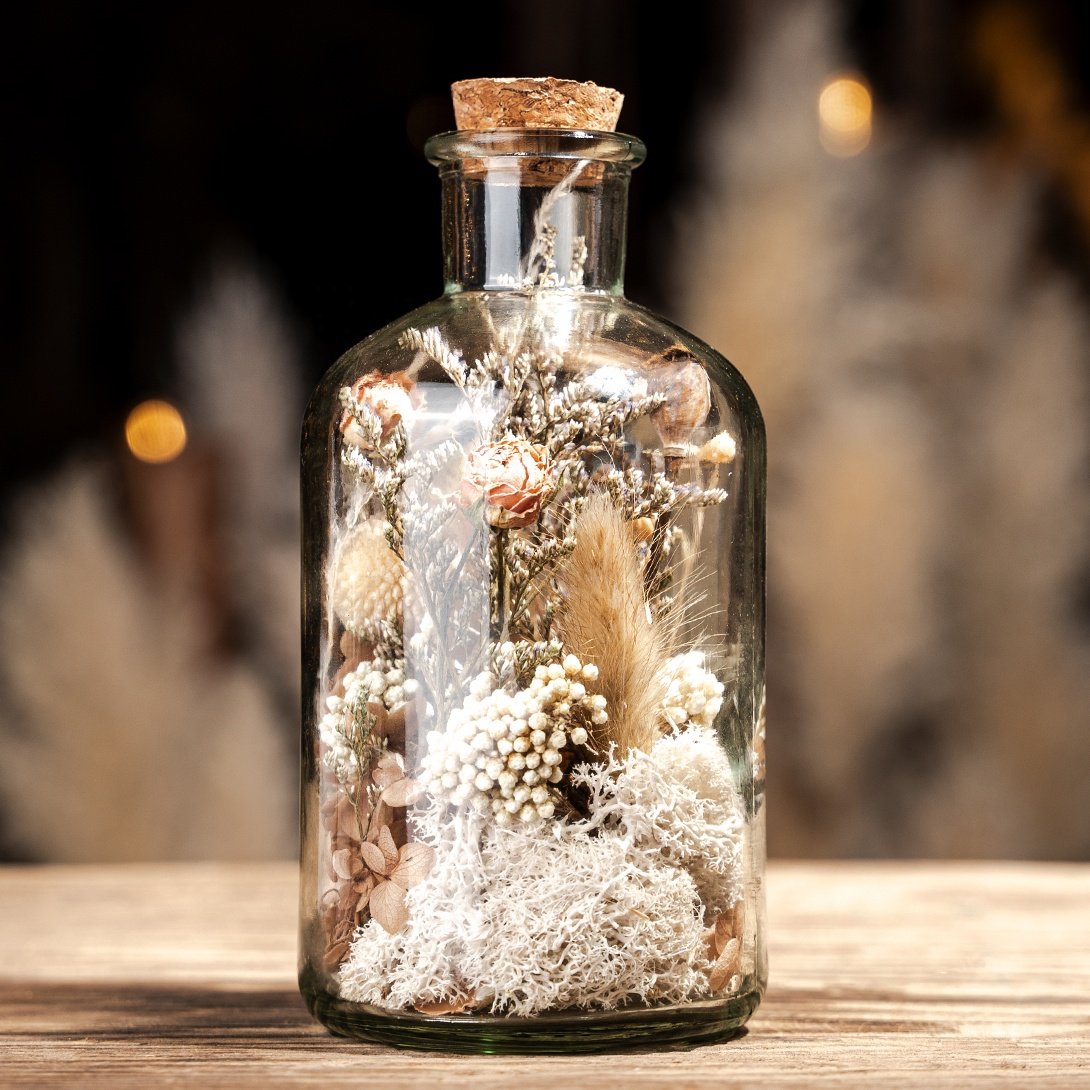Home Wedding Table Decor Birthday Gifts Dried Wildflower Flower Terrarium Preserved Flower In Bottle Jars